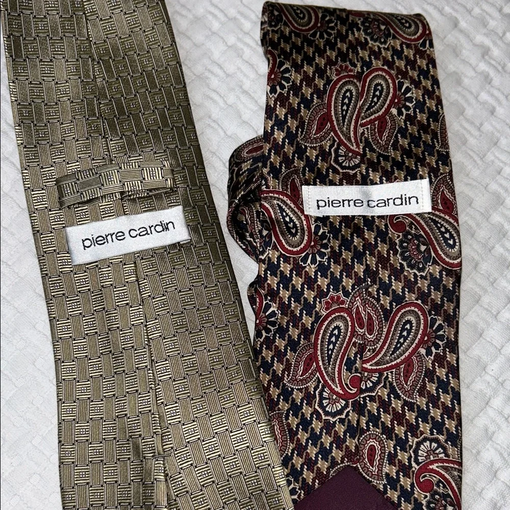 Pierre Cardin stylish tie